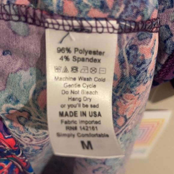 Lularoe Classic T top size medium - Picture 4 of 4